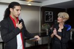Loosdrecht 26 november 2012
Presentatie cd Anneke Gronloh bij het Golden Tulip hotel. mett Ali B
Peter Smulders bv