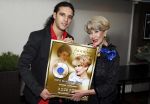 Loosdrecht 26 november 2012
Presentatie cd Anneke Gronloh bij het Golden Tulip hotel. mett Ali B
Peter Smulders bv