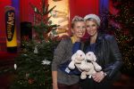 Hilversum 7 december 2012
Sky radio opbouwen Christmas tree (kerstboom) voor goede doelen. Anouk Smulders en Anita Witzier voor stichting hulphond
Peter Smulders bv