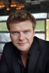Muiderberg 12 december 2012
Presentatie beste zangers van Nederland met oa Rob de Nijs Angela Groothuizen Bastiaan ragasSimone Kleinsma Tim Douwsma Charly Luske en presentator Jan Smit.
Peter Smulders bv