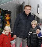 Amsterdam 25 november 2012
Premiere de vijf legendes in pathe arena. Bastiaan ragas met dochter en zoon Sem
Peter Smulders bv