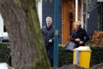 Oegstgeest  1 en 2 december 2012
Caroline Tensen thuis bij haar nieuwe vriend Ernst jan Smids. Haar mini cooper cabrio heeft allebei de dagen voor zijn huis gestaan.
Peter Smulders bv