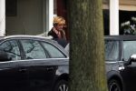Oegstgeest  1 en 2 december 2012
Caroline Tensen thuis bij haar nieuwe vriend Ernst jan Smids. Haar mini cooper cabrio heeft allebei de dagen voor zijn huis gestaan.
Peter Smulders bv