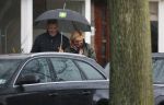 Oegstgeest  1 en 2 december 2012
Caroline Tensen thuis bij haar nieuwe vriend Ernst jan Smids. Haar mini cooper cabrio heeft allebei de dagen voor zijn huis gestaan.
Peter Smulders bv