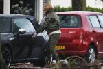 Oegstgeest  1 en 2 december 2012
Caroline Tensen thuis bij haar nieuwe vriend Ernst jan Smids. Haar mini cooper cabrio heeft allebei de dagen voor zijn huis gestaan.
Peter Smulders bv