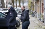 Amsterdam 6 december 2012
Danny Blind met zijn zoon Daley op de cornelis schuytstraat.
Peter Smulders bv