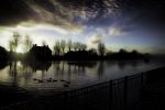 Nigtevecht 30 november 2012
De zon komt op achter ons huis met een beestje mist op de vecht.
Peter Smulders bv