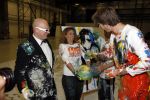 Katwijk Leiden 28 november 2012
Edwin en Annemarie v d sar en hun kinderen Joe en Lynn maken schilderije met Pim Smit die verkocht gaan worden voor de edwin v d Sar foundation.
Peter Smulders bv
