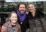 Amstelveen 9 december 2012
Premiere Dik Trom in schouwburg Amstelveen. henkjan Smits met vrouw en dochter
Peter Smulders bv