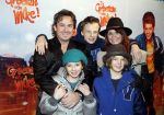 Amsterdam 9 december 2012
Premiere groeten van Mike in Tuschinski. marco leontine Luca Jada en Senna Borsato
Peter Smulders bv