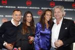 Amsterdam 23 november 2012
Opening nieuwe Buddha to Buddha pand in Amsterdam. Mark teurlings met Eelko v Kooten en dames
Peter Smulders bv