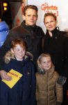 Amsterdam 9 december 2012
Premiere groeten van Mike in Tuschinski. reineke Antvelink met man Olaf v d Berg en hun kinderen
Peter Smulders bv