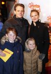 Amsterdam 9 december 2012
Premiere groeten van Mike in Tuschinski. reineke Antvelink met man Olaf v d Berg en hun kinderen
Peter Smulders bv