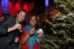 Hilversum 7 december 2012
Sky radio opbouwen Christmas tree (kerstboom) voor goede doelen. Victor Brand en Patty Brard
Peter Smulders bv