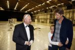 Katwijk Leiden 28 november 2012
Edwin en Annemarie v d sar en hun kinderen Joe en Lynn maken schilderije met Pim Smit die verkocht gaan worden voor de edwin v d Sar foundation.
Peter Smulders bv
