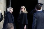 Amsterdam 12 december 2012
Uitreiking prins Claus prijzen in het paleis op de dam.
Koningin Beatrix Prins Willem Alexander prinses Maxima Prinses Mabel Prins Constantijn en Prinses Laurentien zijn aanwezig.
Peter Smulders bv