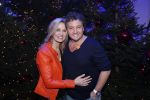 Hilversum 7 december 2012
Sky radio opbouwen Christmas tree (kerstboom) voor goede doelen. Rene en Natasja Froger
Peter Smulders bv
