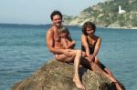 Samos (Griekenland) 17 Juli 1986
Rob de Nijs en Belinda Meuldijk met hun kinderen op het eiland Samos
Foto Peter Smulders BV