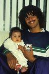 Eindhoven, 4 maart 1986 Ruud Gullit met zijn dochter Felicity
Foto Peter Smulders BV