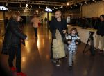 Hilversum 14 december 2012
Finale TVOH in studio 22 gepresenteerd door Martijn Krabbe en Wendy v Dijk.
Johannes Rypma en Leona Philippo zijn de finalisten. Leona wint uiteindelijk. Ex Trijntje OOsterhuis Sander v Eeden met hun kinderen
Peter Smulders bv