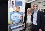 Hoorn 14 december 2012
Presentatie nieuwe boeken van Sonja Bakker waarvan 1 in samenwerking met LIDL.
Haar vriend Jan Reus presenteert het geheel en poseert samen met zijn zwangere vriendin.
Peter Smulders bv
