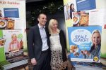 Hoorn 14 december 2012
Presentatie nieuwe boeken van Sonja Bakker waarvan 1 in samenwerking met LIDL.
Haar vriend Jan Reus presenteert het geheel en poseert samen met zijn zwangere vriendin.
Peter Smulders bv