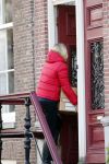 Amsterdam 9 december 2012
Tess Milne aan het verhuizen naar haar nieuwe huis aan de amsterdamse grachten.
Peter Smulders bv