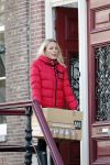 Amsterdam 9 december 2012
Tess Milne aan het verhuizen naar haar nieuwe huis aan de amsterdamse grachten.
Peter Smulders bv
