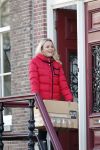 Amsterdam 9 december 2012
Tess Milne aan het verhuizen naar haar nieuwe huis aan de amsterdamse grachten.
Peter Smulders bv