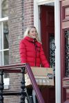 Amsterdam 9 december 2012
Tess Milne aan het verhuizen naar haar nieuwe huis aan de amsterdamse grachten.
Peter Smulders bv