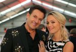 Utrecht, 18 December 2012
Perspresentatie SBS Sterren dansen op het ijs
Tess Milne met Gerard Joling
Foto Peter Smulders BV