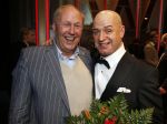 Den Bosch 25 november 2012
Premiere musical Annie op de parade in Den Bosch. Tony Neef met edwin Rutten
Peter Smulders bv