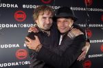 Amsterdam 23 november 2012
Opening nieuwe Buddha to Buddha pand in Amsterdam. Viktor Reinier met Batul Looman
Peter Smulders bv