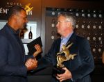 Amsterdam 1 december 2013
LAF Life after football beurs in the harbour Club . Guus Hiddink en Graziano Pelle winnen een prijs. Ruud Gullit Overhndigt de prijs aan Hiddink en Lieke v Lexmond presenteert het.