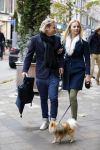 Amsterdam 30 november 2013
John Ewbank en Kelly Weekers met hun hondje op de pc hooftstraat