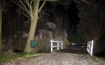 Uitdam 1 december  2013
Thijs Romer en  Katja Schuurman hun auto's staan op hun oprit
