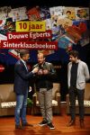Amsterdam 12 november 2013
Presentatie Sinterklaasboeken van douwe egberts met Winston Gerschtanowitz Ivo Niehe Prinses Laurentien en Najib Amhali in de bibliotheek van Amsterdam.