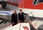 1996 Doop en nieuwe namen voor de boeings van Martin Air met kinderen van Pieter v Vollenhoven, Prins Maurits Prins Pieter Christiaan, Prins Floris en Prins Bernhard Jr. en Martin Schroder