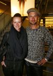 Amsterdam 13 november 2013
Bn ers kunnen een dag voordat het in de winkels van Hennes en Mauritz ligt de kollektie van isabel Marant kopen. Sebastiaan Labrie met vriendin