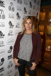 Amsterdam 18 november 2013
Anouk Smulders ontvangt de eerste armband by LouLou Sumo in club Abe.
Vivian Slingerland