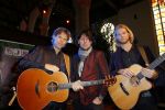 Volendam 13 november 2014
Presentatie nieuwe kerst cd van de 3j's met Jan Dulles Jaap kwakman en Jan de Witte. Glennis Grace reikt het eerste exemplaar uit.