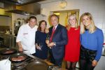 Vaassen 9 november 2014
Presentatie nieuwe produktlijn Aad Ouborg Bourgini genaamd. De presentatie is in restaurant de Leest van Jacob Jan Boerma. Aad Nikki en Mariet van Mill