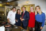 Vaassen 9 november 2014
Presentatie nieuwe produktlijn Aad Ouborg Bourgini genaamd. De presentatie is in restaurant de Leest van Jacob Jan Boerma. Aad Nikki en Mariet van Mill