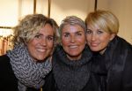 Amsterdam 20 november 2014
Opening winkel 10 days in de cornelis schuytstraat. Anouk Smulders opent de winkel en de oprichters van 10 days Barbara Hilbrink en Myon Veenendaal zij natuurlijk aanwezig. Ook Suus Zeelenberg neemt het woord
