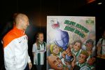 Noordwijk 14 november 2014
Arjen Robben neemt het eerste stripboek over zijn voetbal carriere in ontvangst in hotel Huis ter Duin en aansluitend geeft hij een voetbal clinic op het strand.