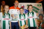 Noordwijk 14 november 2014
Arjen Robben neemt het eerste stripboek over zijn voetbal carriere in ontvangst in hotel Huis ter Duin en aansluitend geeft hij een voetbal clinic op het strand.