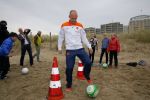 Noordwijk 14 november 2014
Arjen Robben neemt het eerste stripboek over zijn voetbal carriere in ontvangst in hotel Huis ter Duin en aansluitend geeft hij een voetbal clinic op het strand.