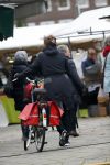 Amsterdam 7 november 2014
Astrid Joosten doet op de fiets boodschappen in Amsterdam zuid