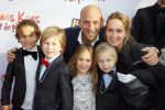 Amsterdam 22 november 2014
Premiere Mees Kees in carre met in de hoofdrollen Willem Voogd Sanne Wallis de Vries  Felix Osinga, en Brent Thomassen. ralph en Carlijn de Vries