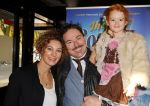 Den Bosch 23 november 2014
Premiere Sound of music in de parade in Den Bosch. Caspar Burgi met vrouw en dochter